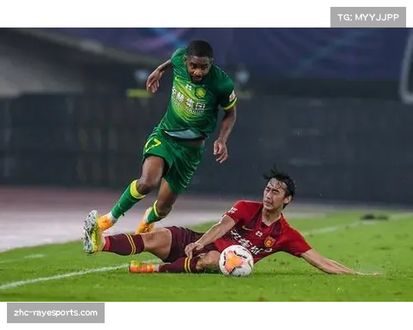 国际裁判队伍专业执裁 电子辅助系统减少争议判罚 国际裁判队伍专业执裁 电子辅助系统减少争议判罚